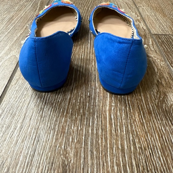 *Rare* Betsy Johnson Cypress Floral Embellished Women's Flats - Picture 5 of 7